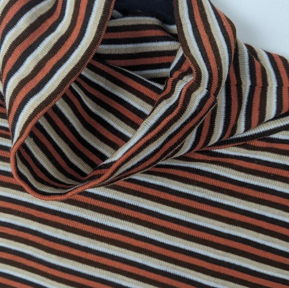 The Lorelei turtleneck ! ✨☕🍂 - Picture 3 of 4